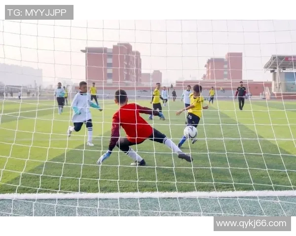 聚焦足球球星帽子文化探索时尚与绿茵激情完美融合