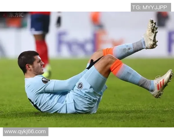 莫拉塔足球风采海报墙贴展现锋线王者气质与卓越技艺